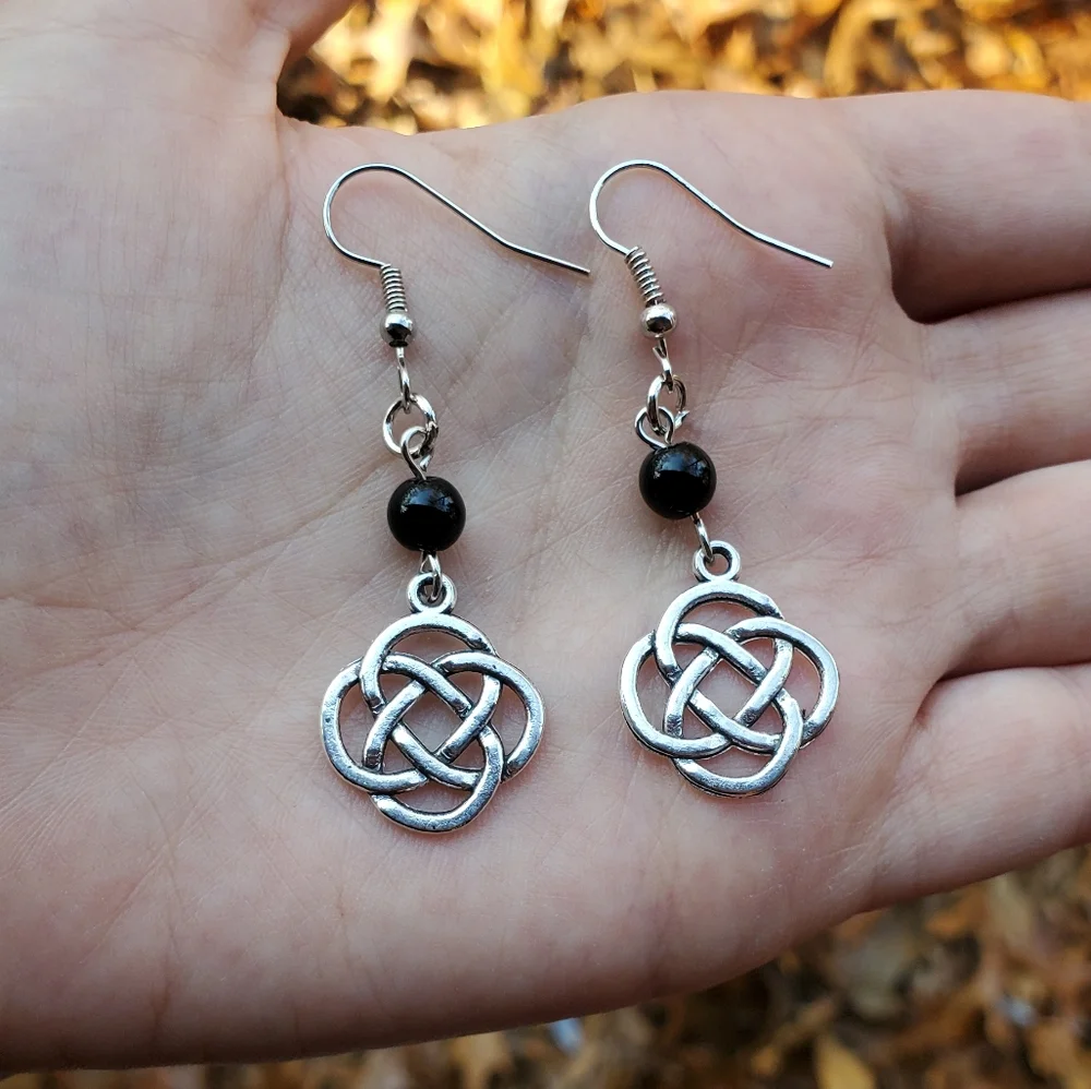 NWOT Silver Celtic Bead Drop Earrings - Picture 5 of 6